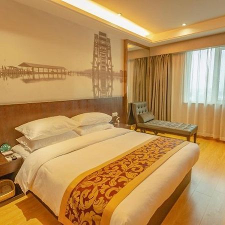 Greentree Inn Zhejiang Huzhou South Street Chaoyin Bridge Business Hotel Экстерьер фото